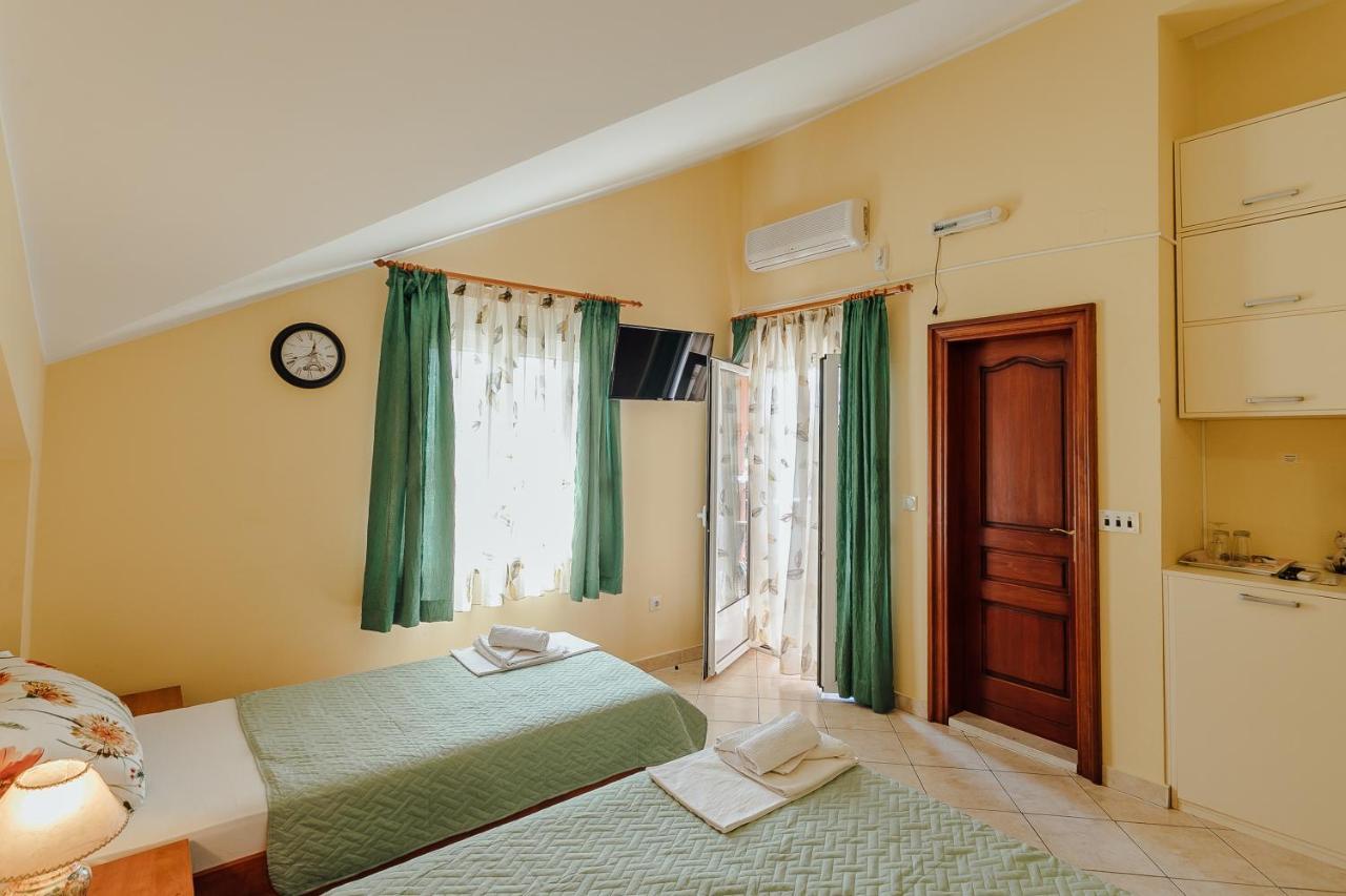 Guest House Villa Zivanovic Herceg Novi Exterior foto