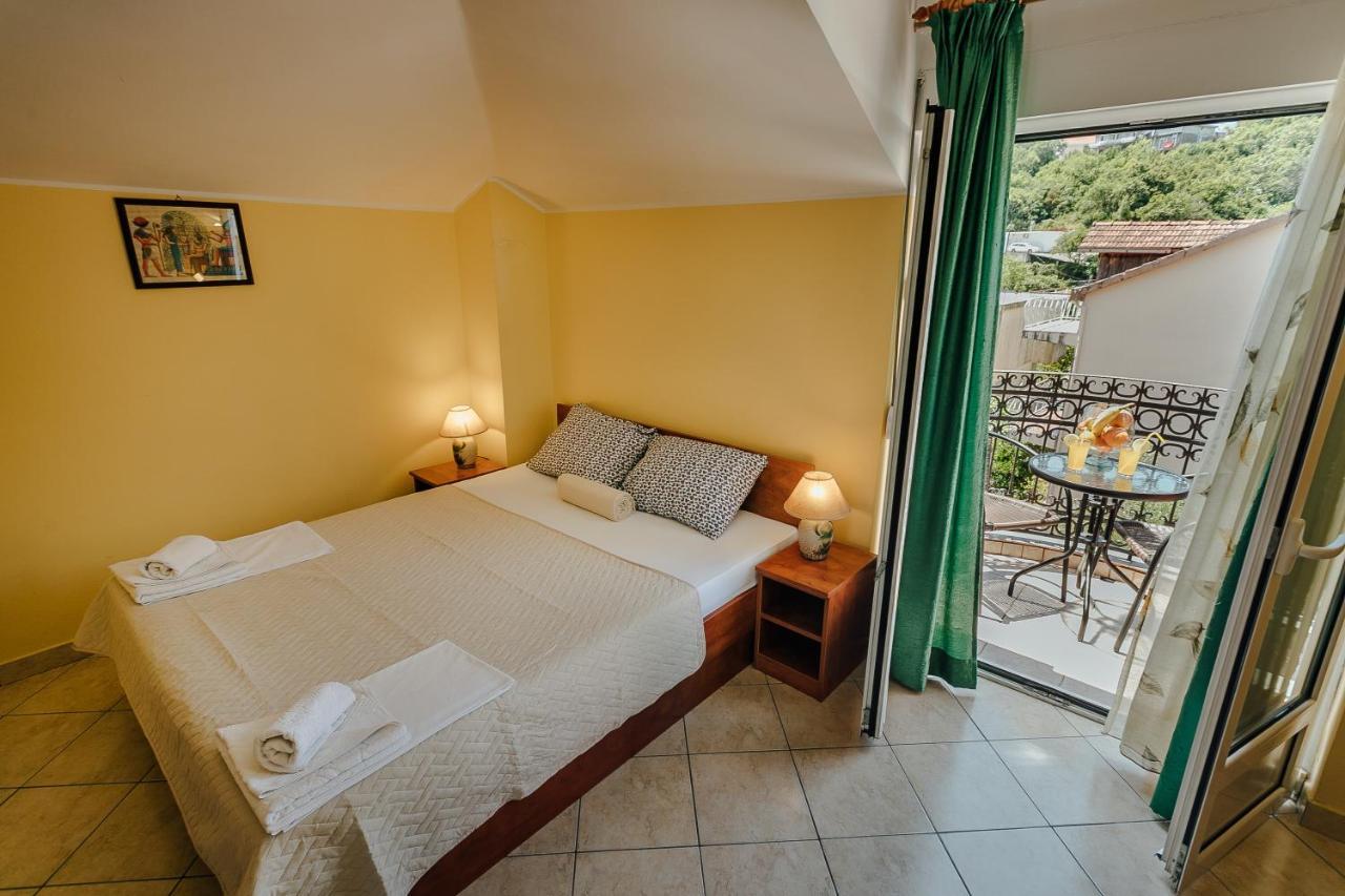 Guest House Villa Zivanovic Herceg Novi Exterior foto