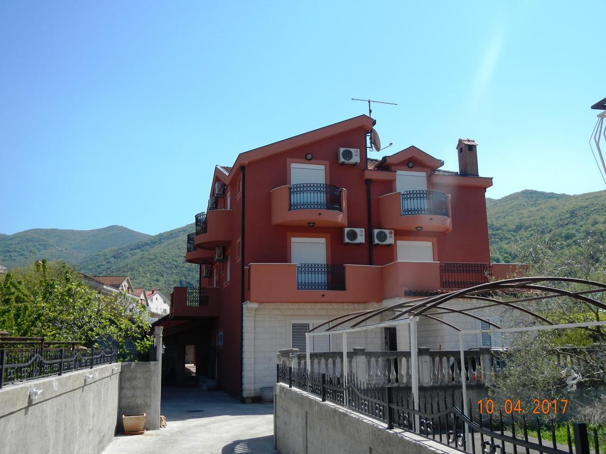 Guest House Villa Zivanovic Herceg Novi Exterior foto