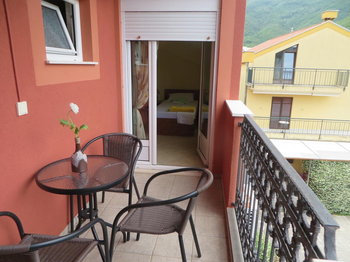 Guest House Villa Zivanovic Herceg Novi Exterior foto