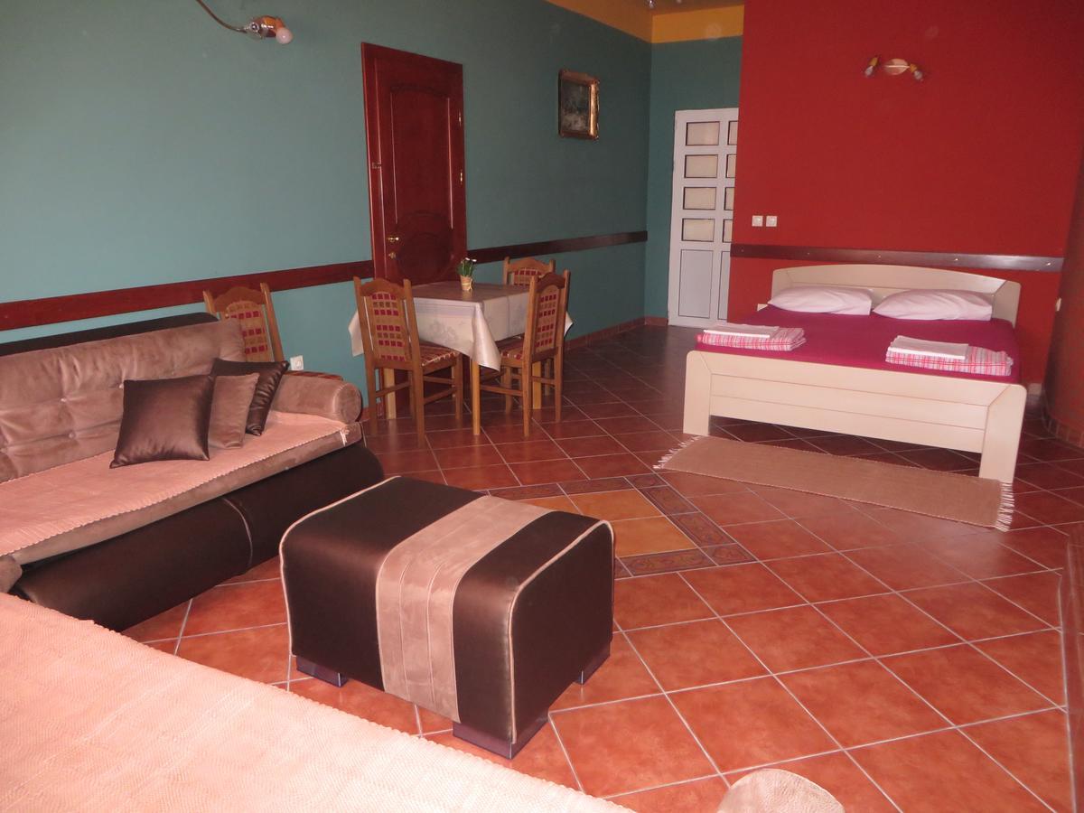 Guest House Villa Zivanovic Herceg Novi Exterior foto