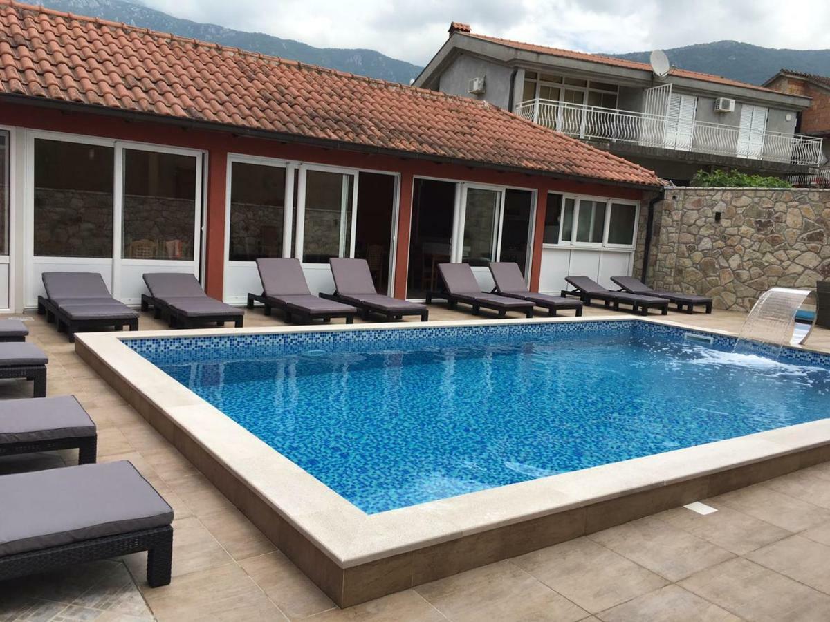Guest House Villa Zivanovic Herceg Novi Exterior foto