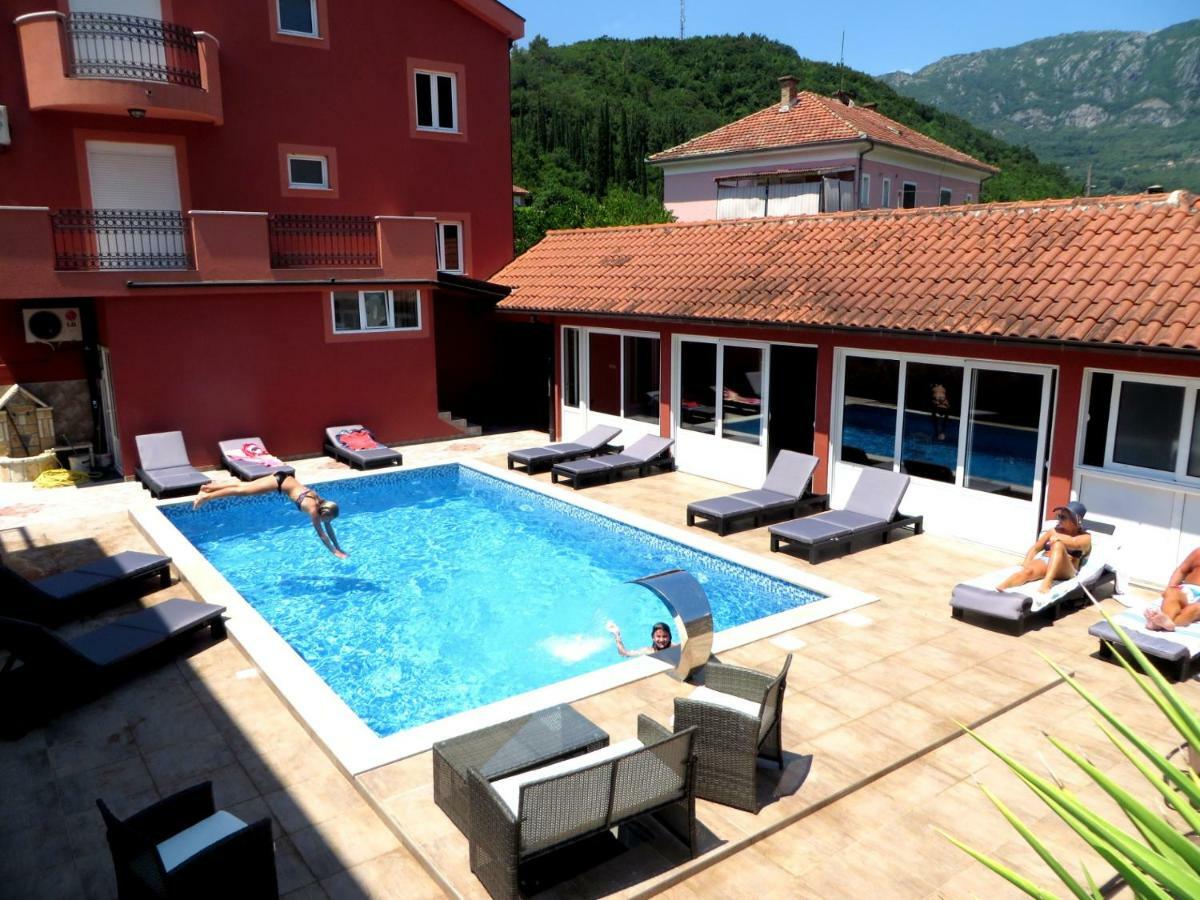 Guest House Villa Zivanovic Herceg Novi Exterior foto